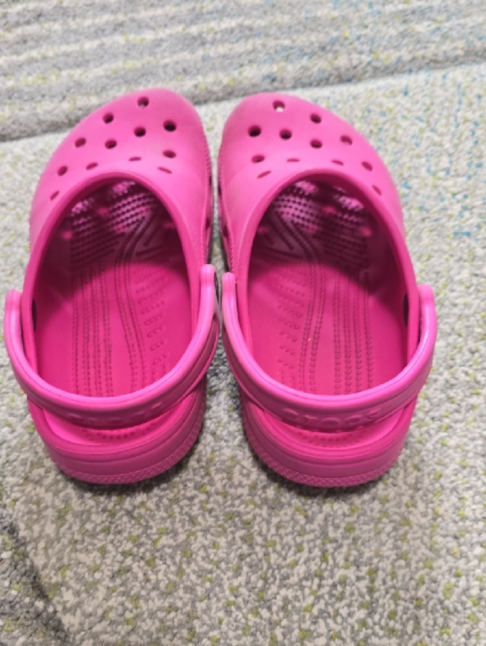CROCS Kids' Classic Clog in Hot Pink - Picture 6 of 7